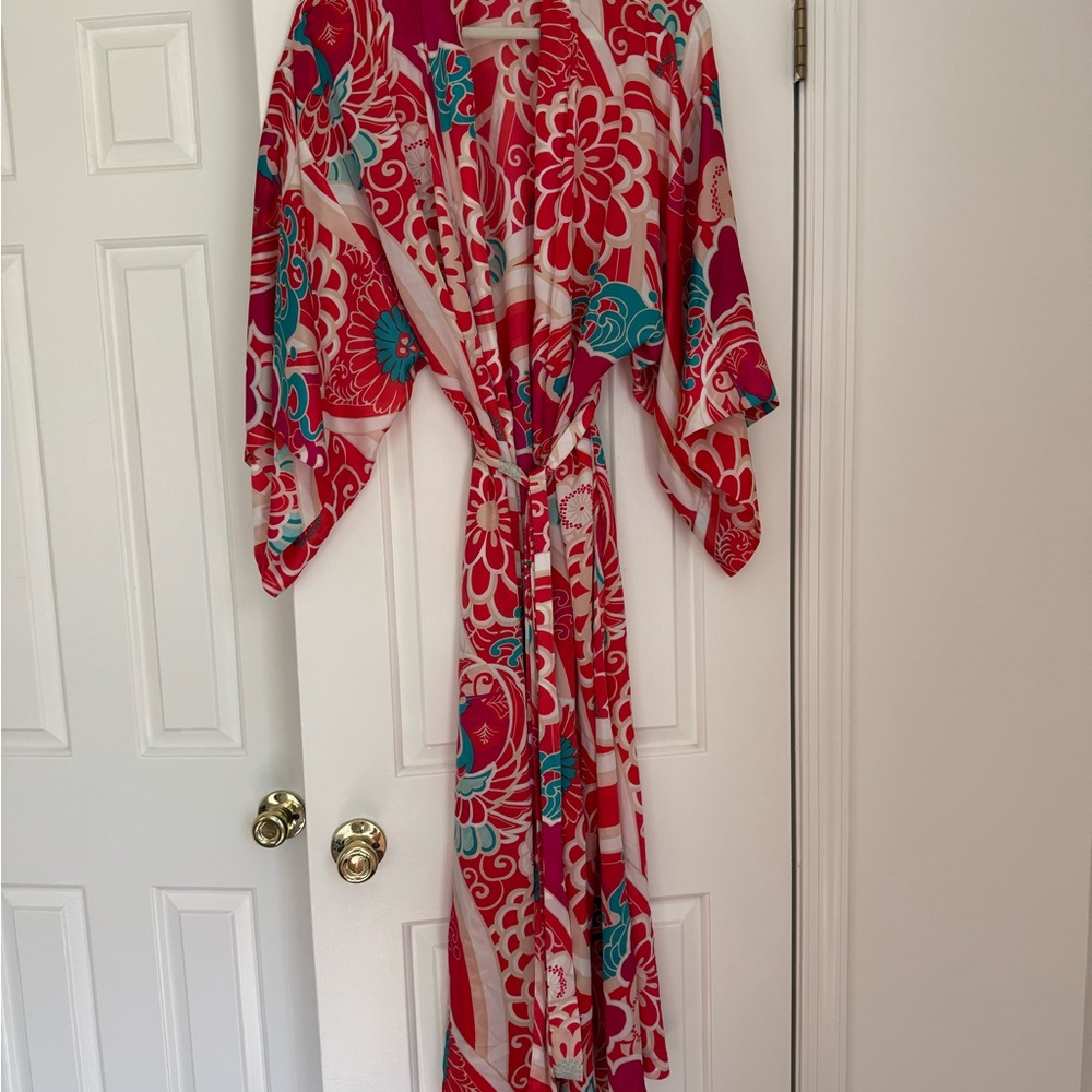 Natori Floral Kimono Robe in Red and Teal
